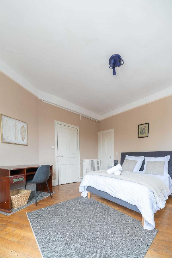 Le Rue Neuve - Appartement Calme Et Lumineux Vichy Bagian luar foto