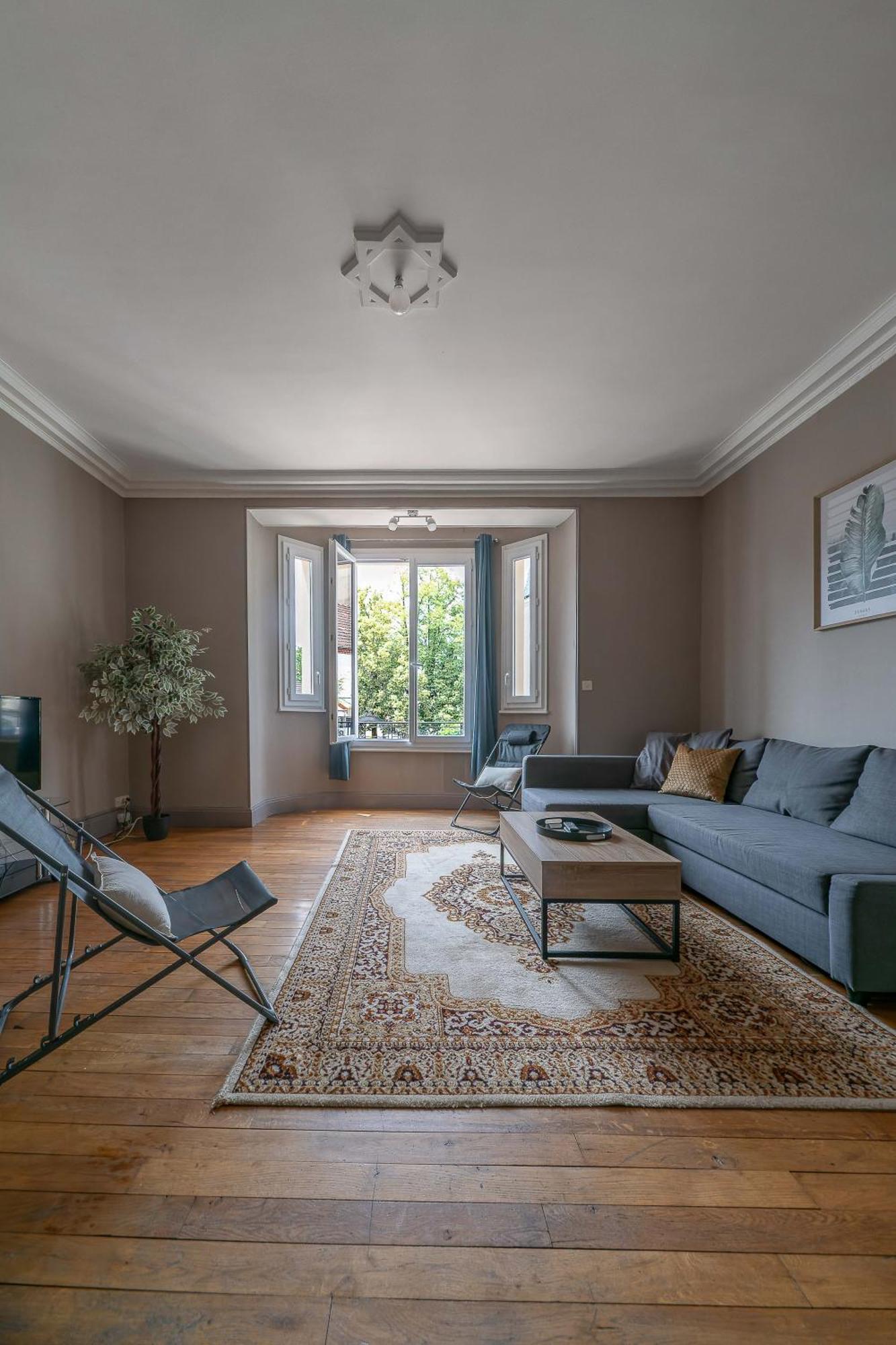 Le Rue Neuve - Appartement Calme Et Lumineux Vichy Bagian luar foto